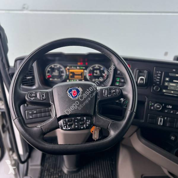 Cap tractor Scania