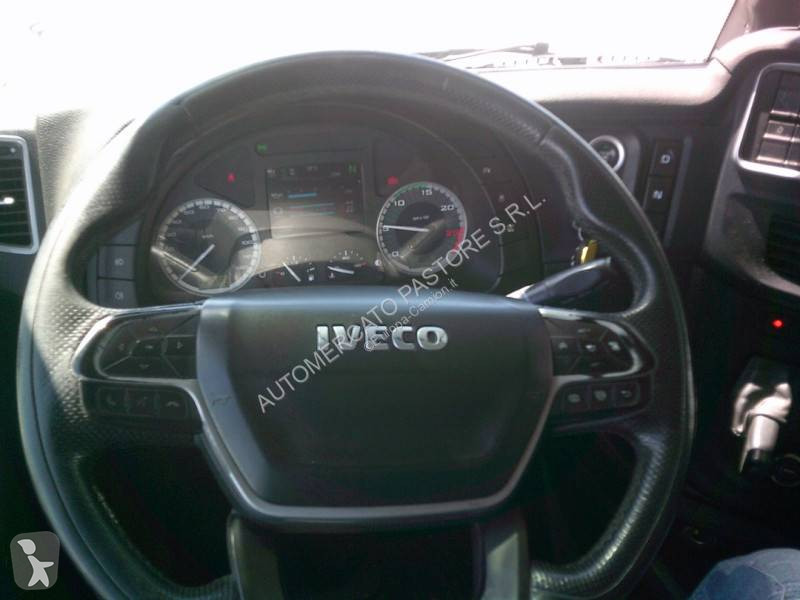 Nyergesvontató Iveco 440 S 48