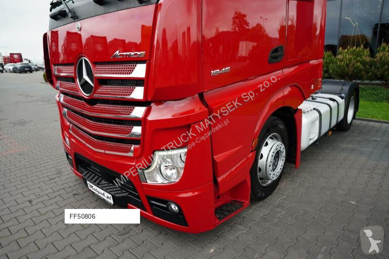 Влекач Mercedes ACTROS 1845