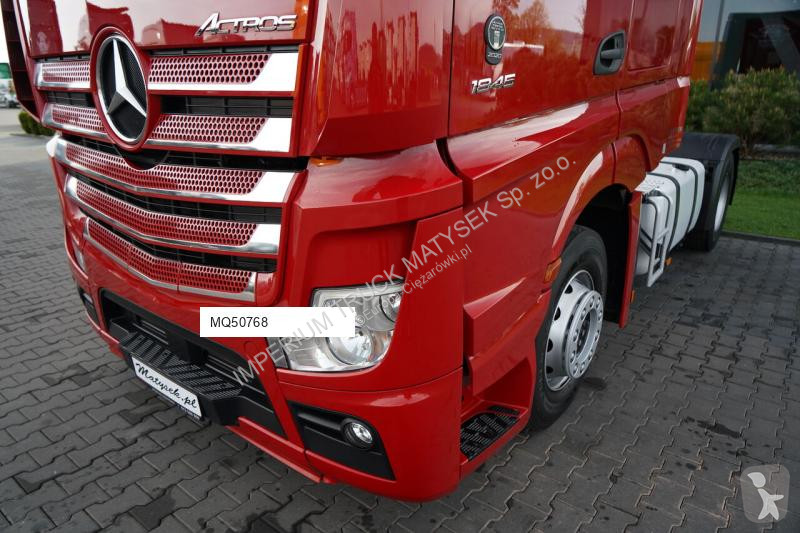 جرار Mercedes 1845