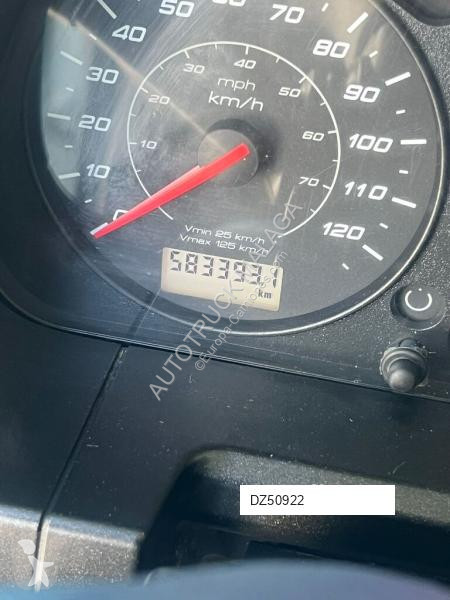 جرار Iveco NP 400