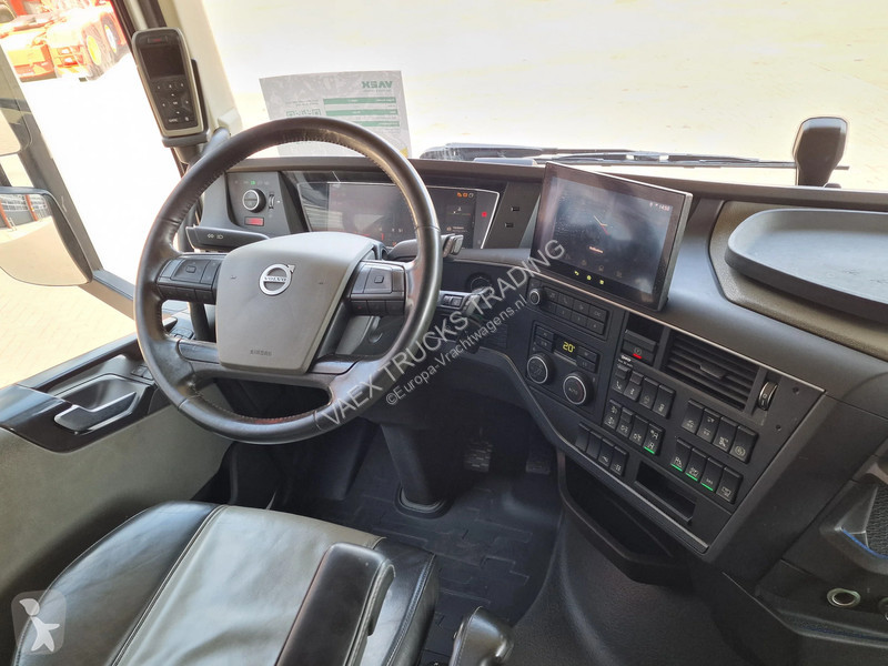 جرار Volvo 13500 Globetrotter XL 6x2 - Retarder...