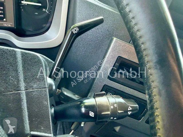 جرار Renault T460...