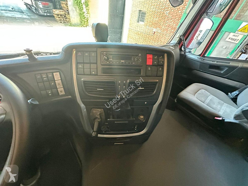 Iveco 460 tractor unit