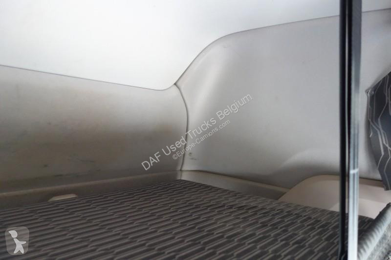 Тягач DAF XG  FT 4X2