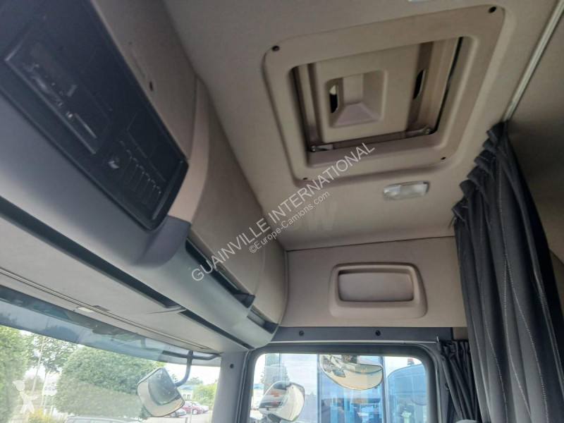 جرار Scania 450