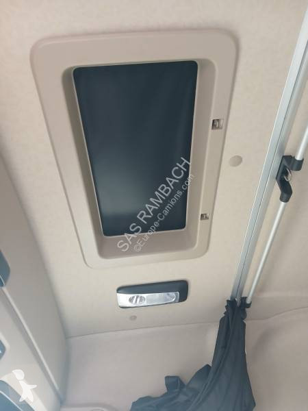 جرار Mercedes