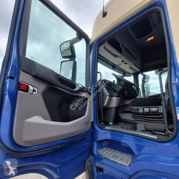 جرار Scania