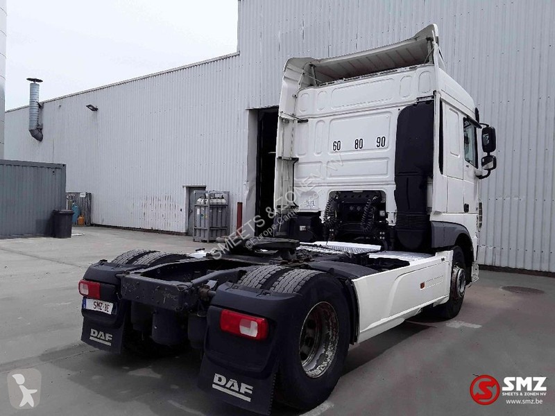 جرار DAF 530