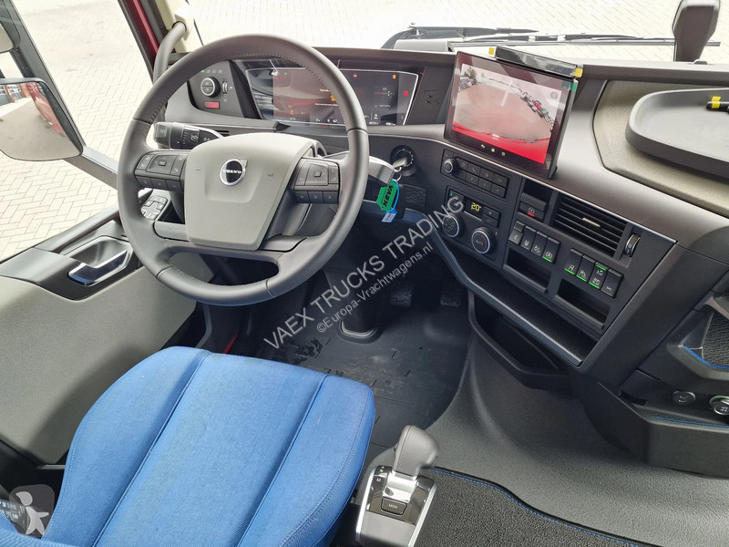 Traktor Volvo 13500 Aero Globetrotter XL 4x2 -...