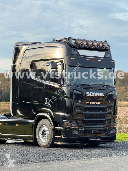 جرار Scania S660 6x2LL V8 Retarder...