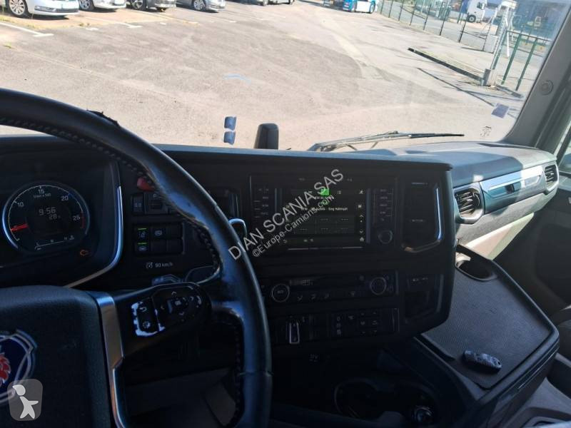 جرار Scania