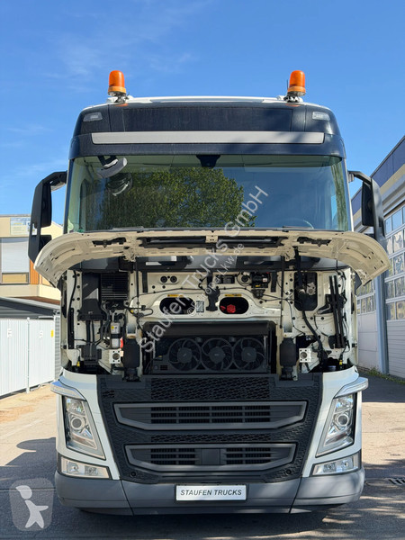 جرار Volvo FH 460 3x Globe *Standard-SZM...