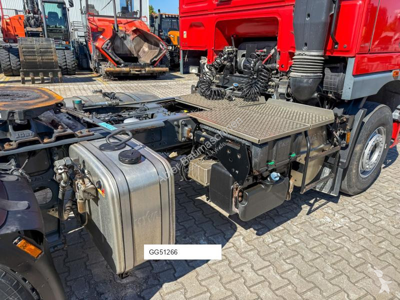 جرار DAF 460