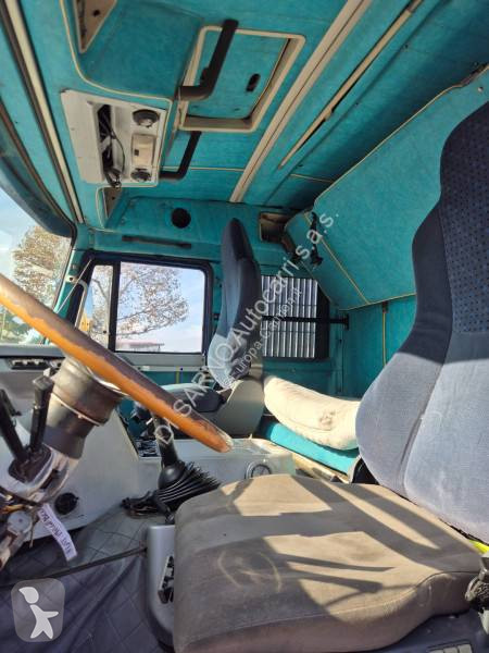 Iveco  tractor unit