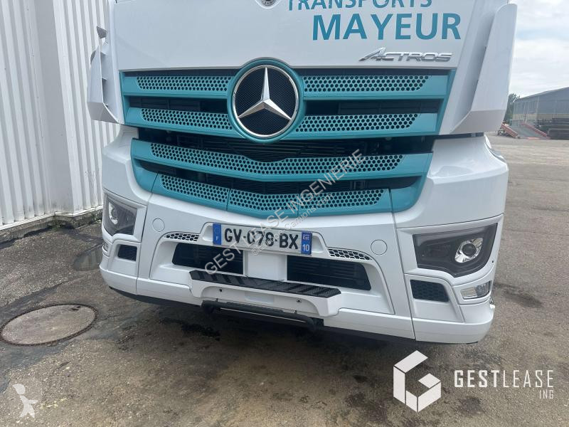 جرار Mercedes 1848