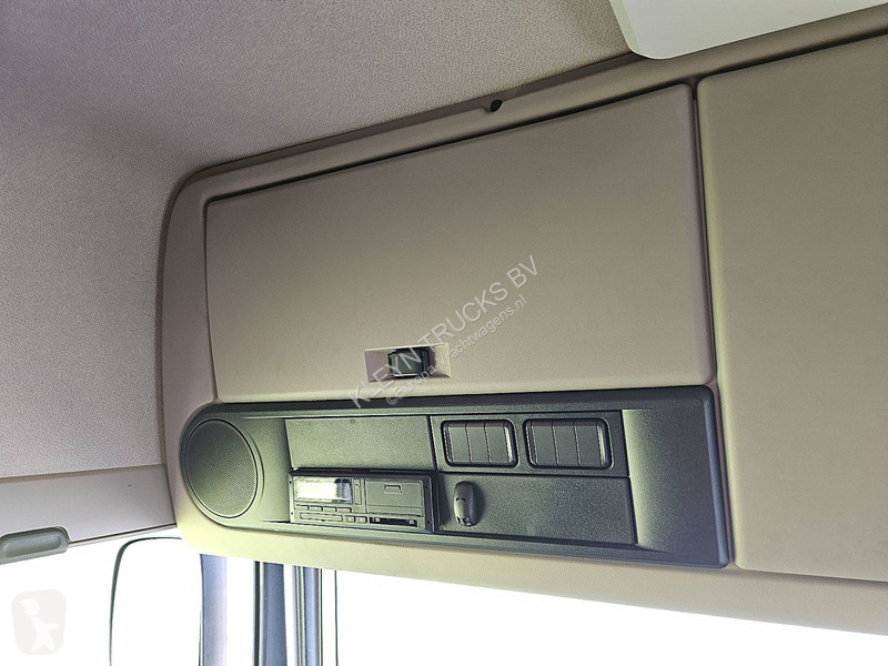 جرار DAF 530 SPACECAB
