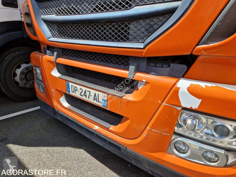 شاحنة Iveco 190S33