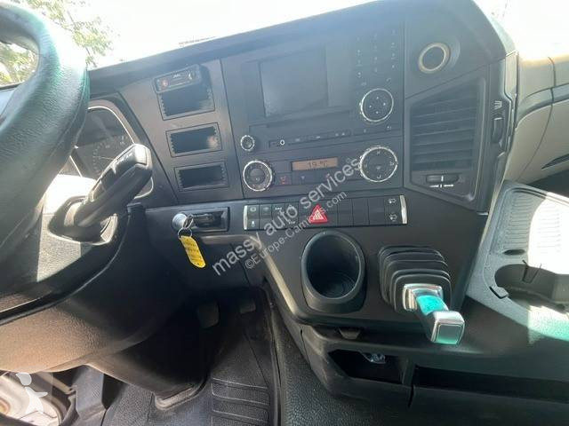 جرار Mercedes