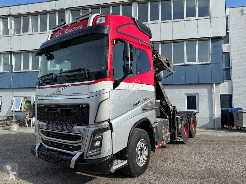 جرار Volvo 16750 6X4 EURO 6 + EPSILON S260Z +...