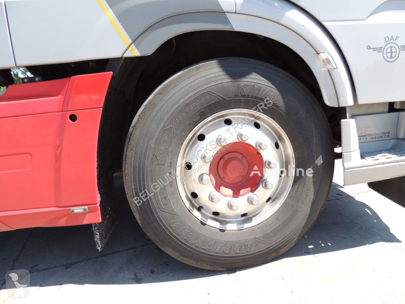 جرار DAF 480 Space Cab