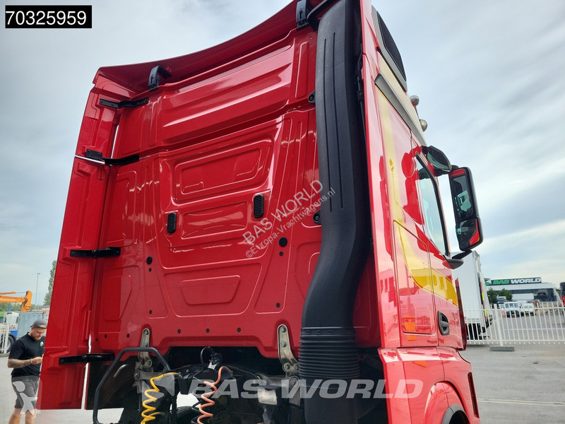جرار Mercedes 1842 4X2 StreamSpace Mega...