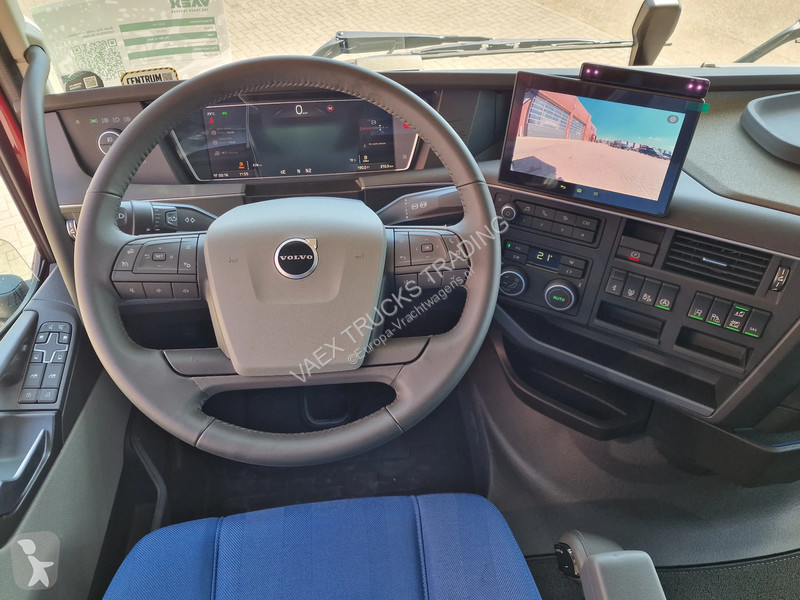 جرار Volvo 13540 Aero Globetrotter XL 4x2 - New...