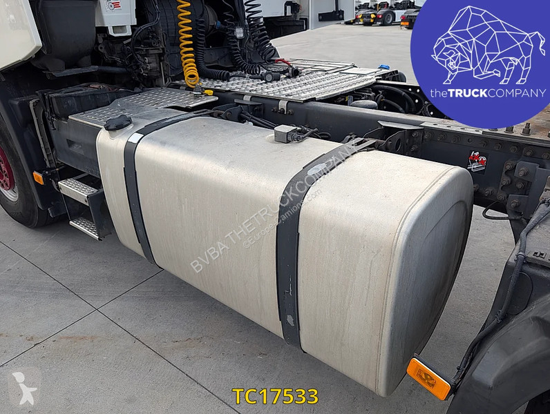 جرار Renault T 480