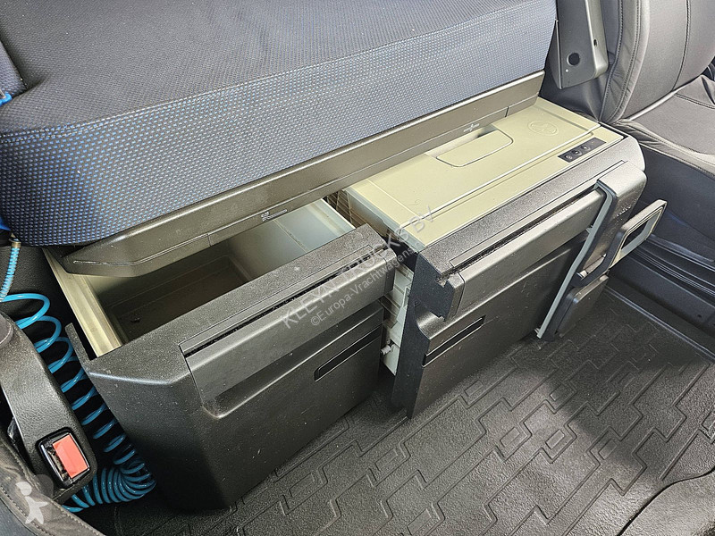 جرار Volvo 460 5 2X TANK VEB+ IPC