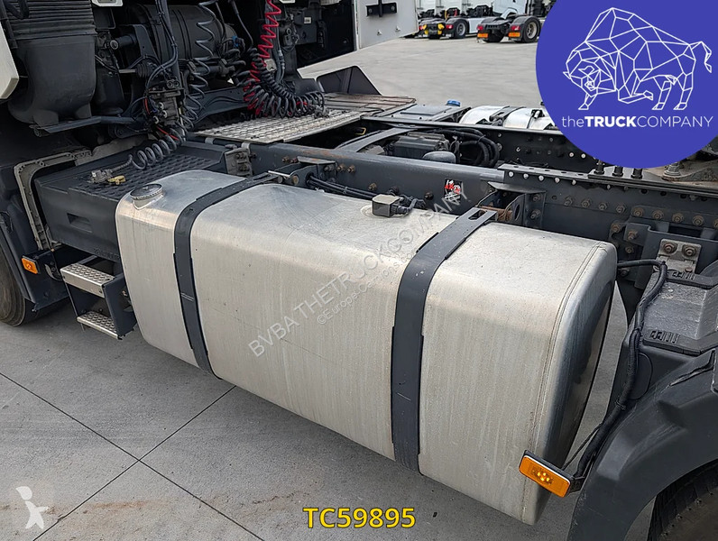 جرار Renault T 480