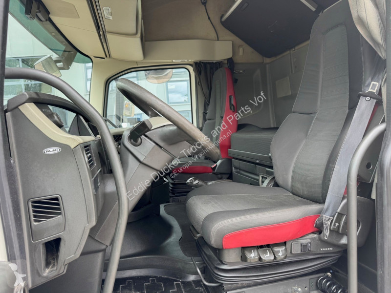 Volvo 460 4X2 EURO 6 / GLOBETROTTER tractor unit