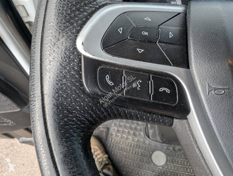 Iveco  tractor unit