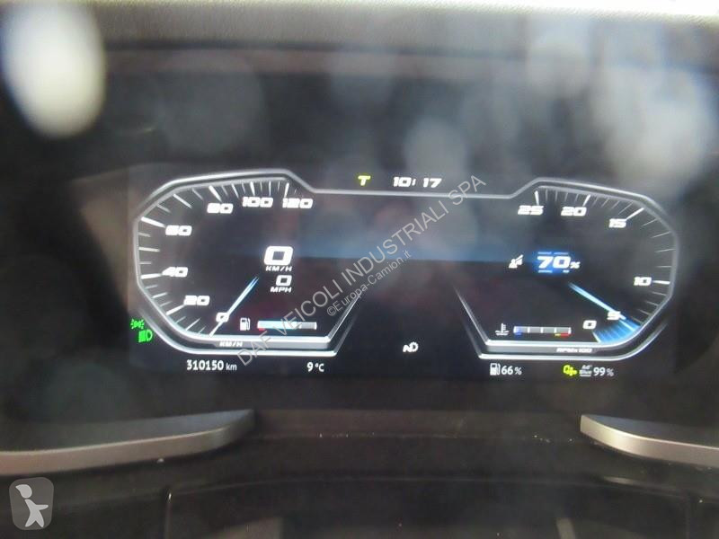 جرار DAF XG  FT 4X2