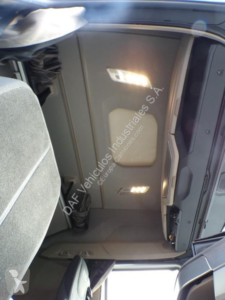جرار DAF XG  FT 4X2