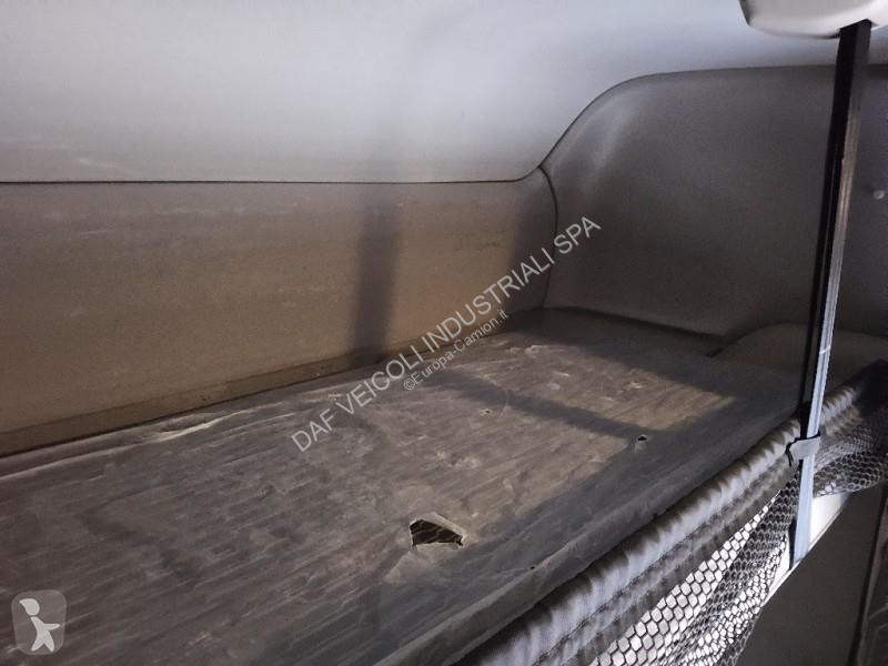 جرار DAF XG  FT 4X2