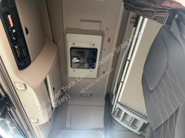 جرار DAF XF  FT 4X2