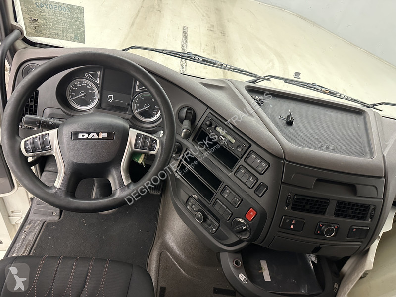 Тягач DAF XF  Space Cab