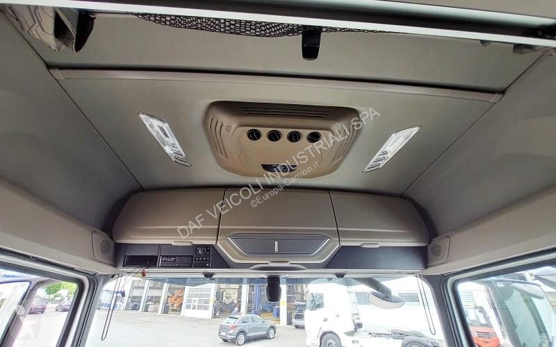 جرار DAF XG  FT 4X2