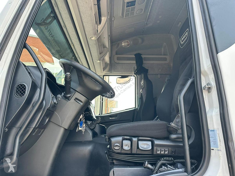 Iveco 460 tractor unit