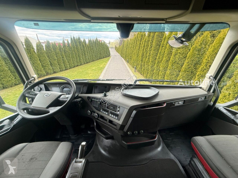 Влекач Volvo FH 500