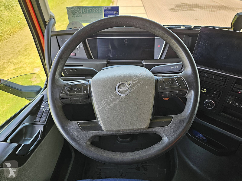 جرار Volvo 500 Globetrotter