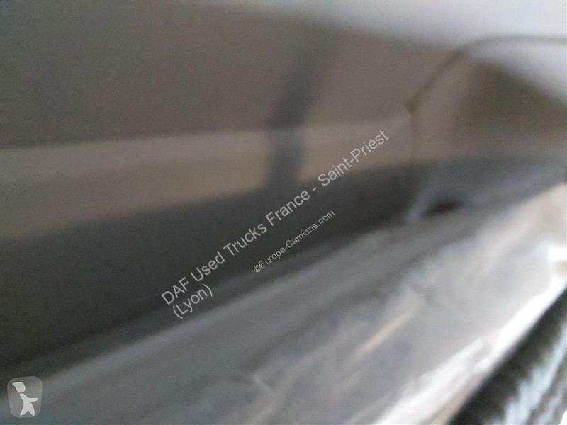 جرار DAF XFn  FT 4X2