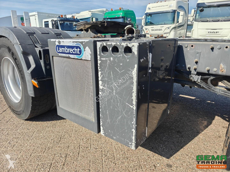 جرار Volvo 420 4x2 GlobeTrotter Euro5 -...