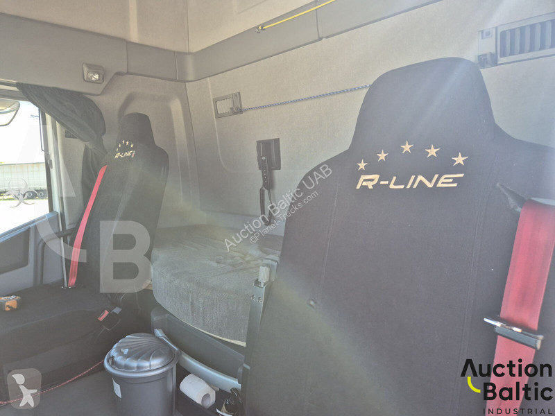 جرار Renault T460