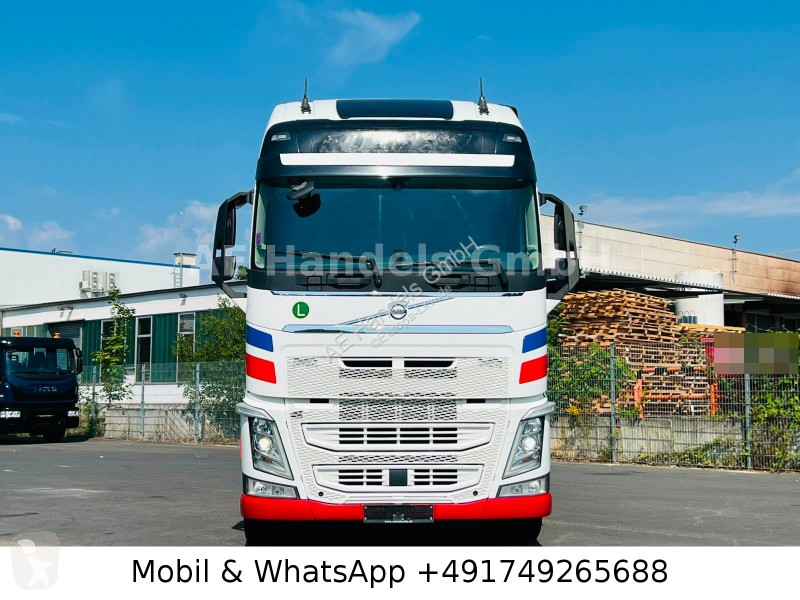 جرار Volvo 500 GlobeXL BL...