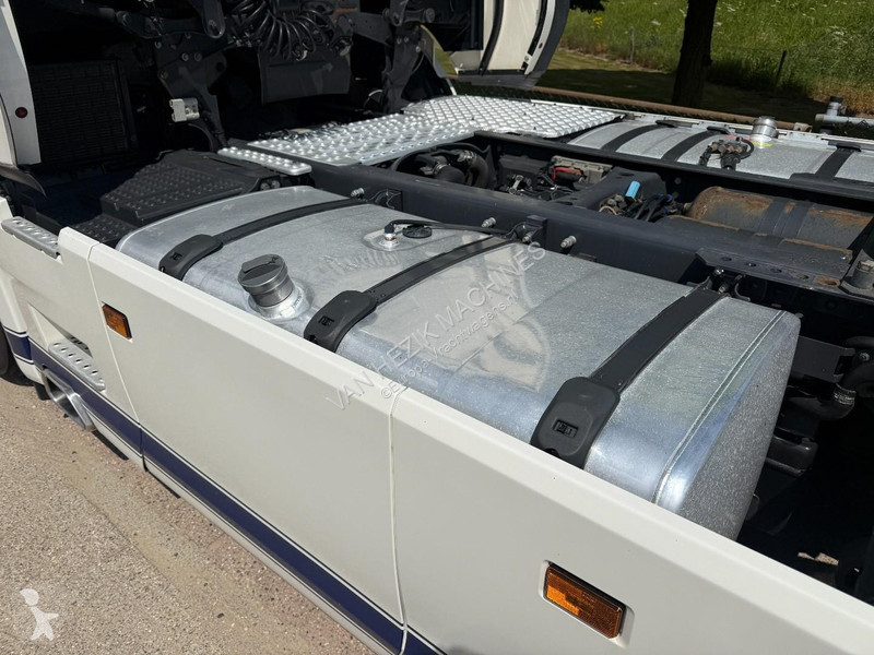 جرار Scania 520 full-air retarder