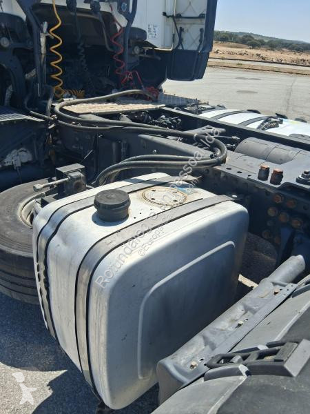 جرار Scania RETARDER + KIT BASCULANTE R