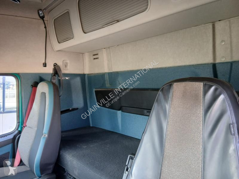 جرار Volvo 450