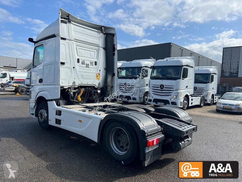 جرار Mercedes ACTROS 1845