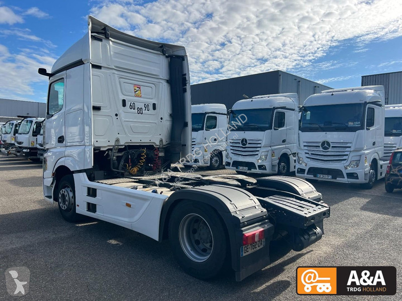 جرار Mercedes ACTROS 1845